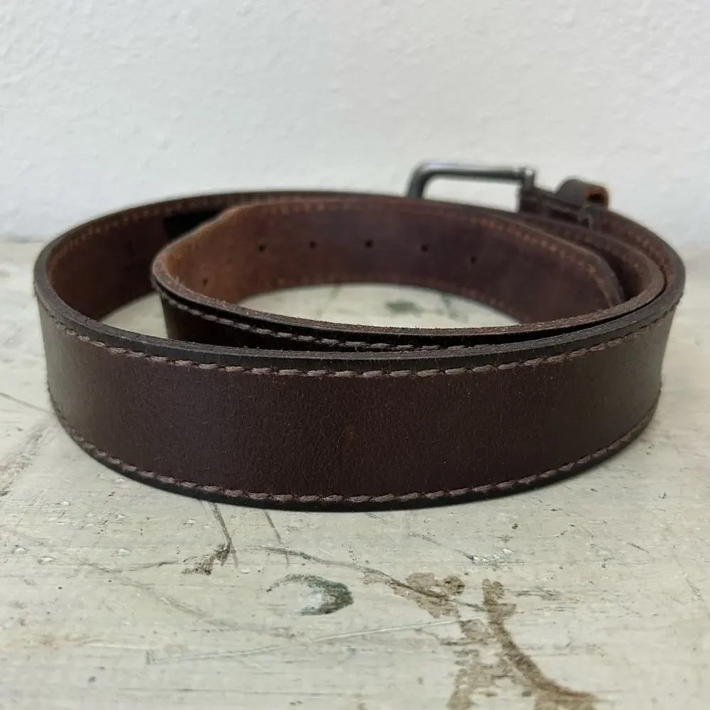 Levi’s leather belt silver tone belt buckle brown western everyday 38 -40 L